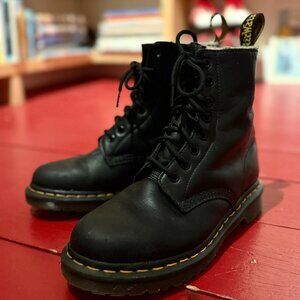 Dr. Martens 1460 Serena Boots with fur lining